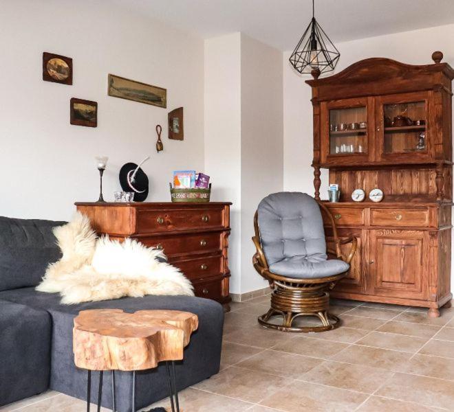 Apartament Z Basenem Кошелско Екстериор снимка